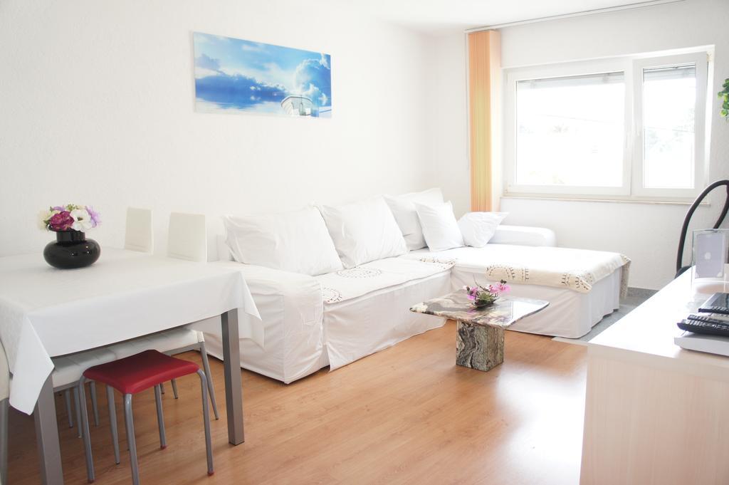 Apartments Zara Rum bild