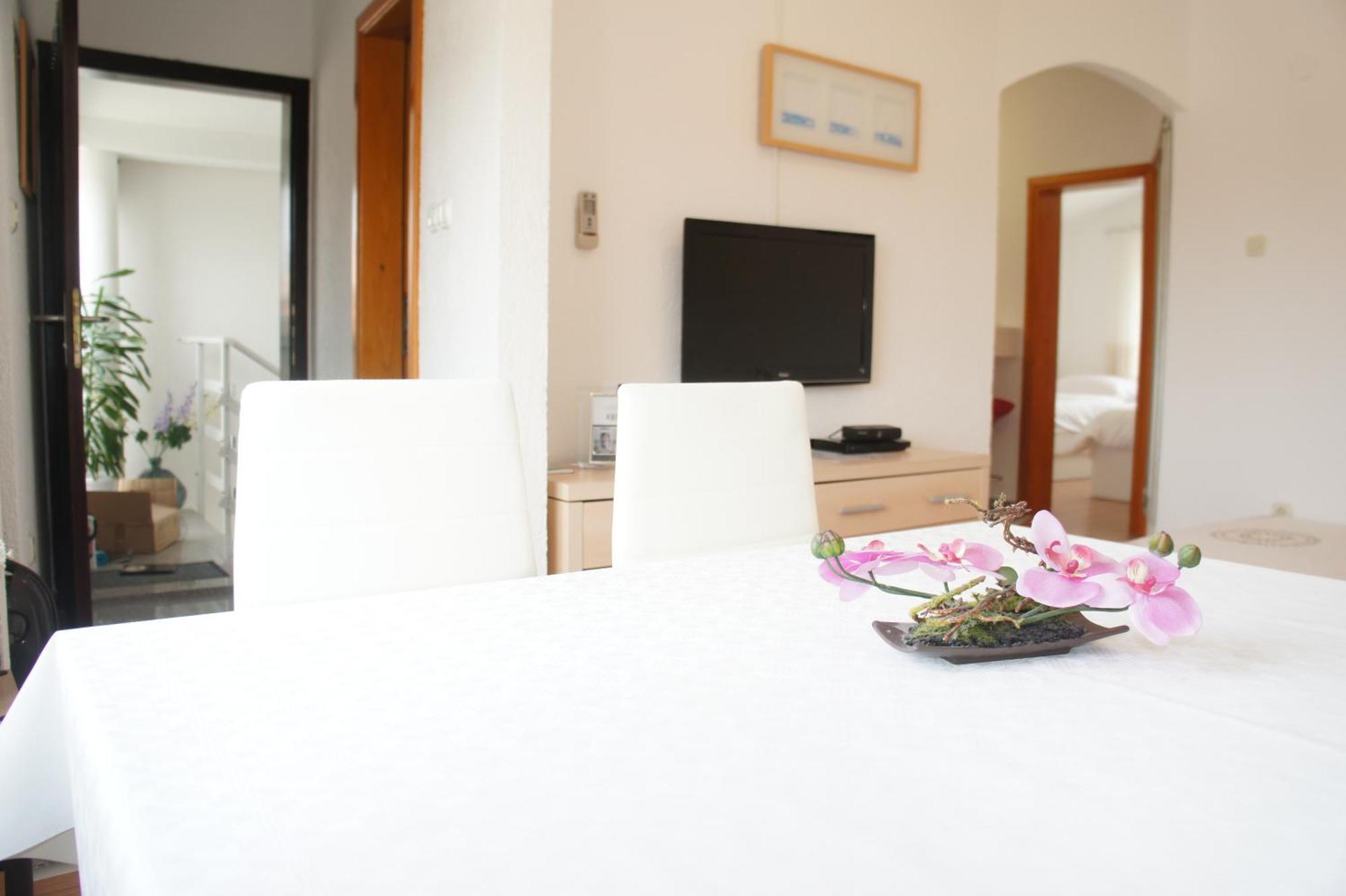 Apartments Zara Rum bild